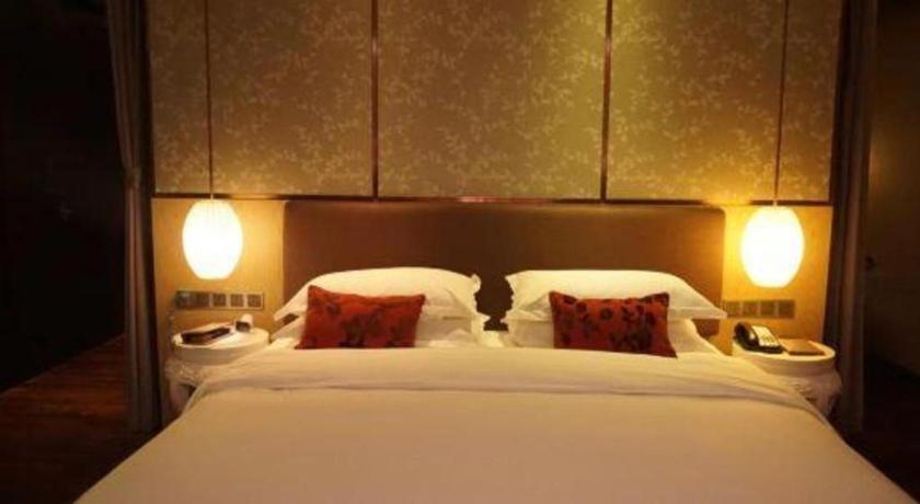 Maison New Century Hotel Dongguan Дунгуань Экстерьер фото